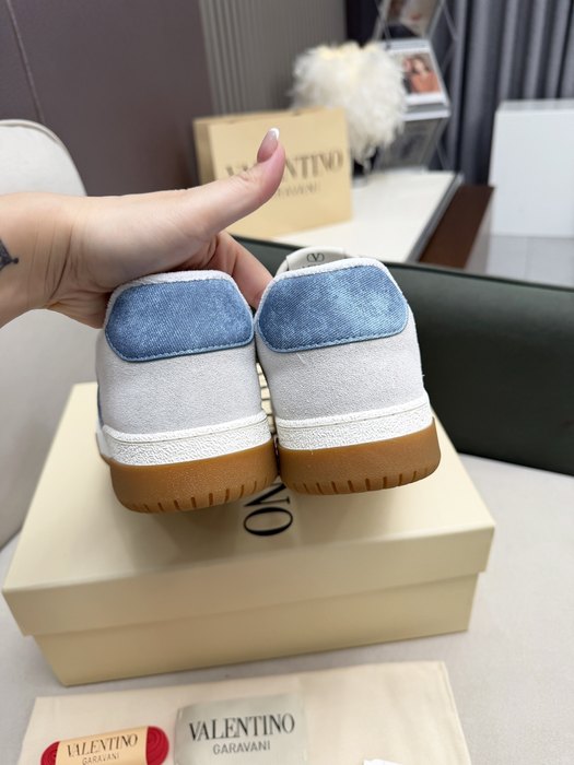 High-Quality Valentino Men's Shoes on Yupoo