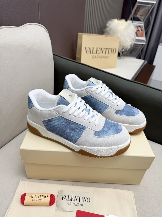 High-Quality Valentino Men's Shoes on Yupoo