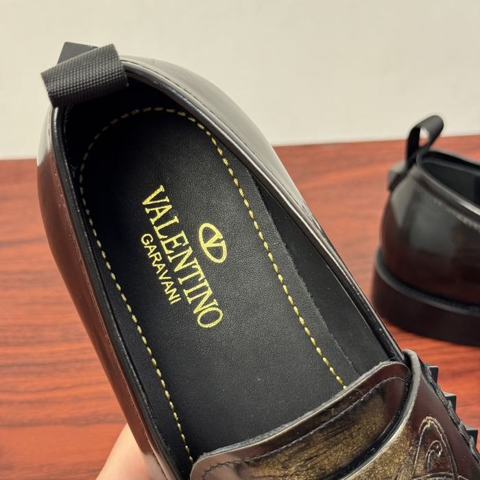High-Quality Valentino Men's Shoes on Yupoo