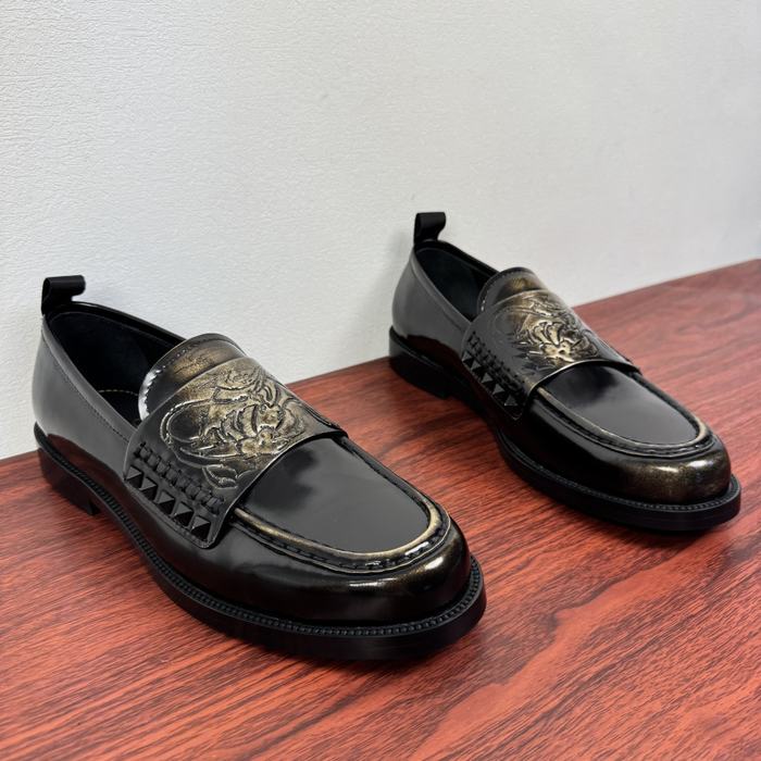 High-Quality Valentino Men's Shoes on Yupoo