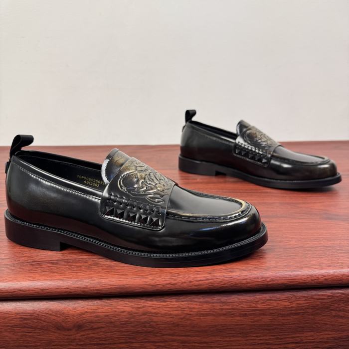 High-Quality Valentino Men's Shoes on Yupoo