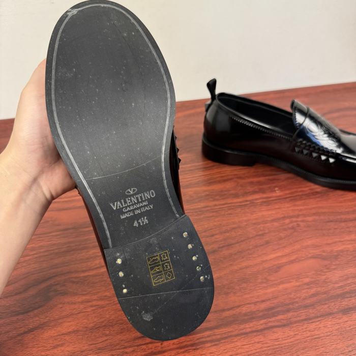 High-Quality Valentino Men's Shoes on Yupoo