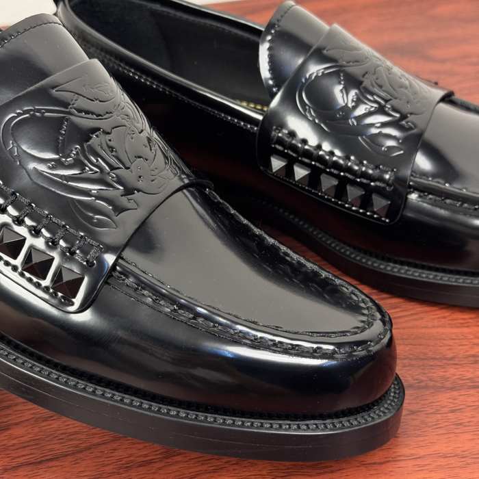 High-Quality Valentino Men's Shoes on Yupoo