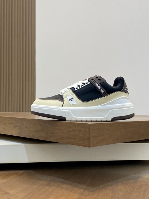 High-Quality Valentino Men's Shoes on Yupoo