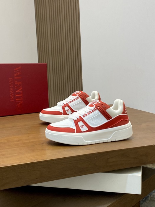 High-Quality Valentino Men's Shoes on Yupoo