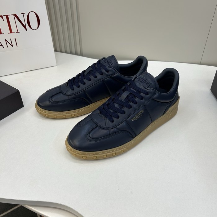 High-Quality Valentino Men's Shoes on Yupoo