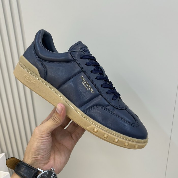 High-Quality Valentino Men's Shoes on Yupoo