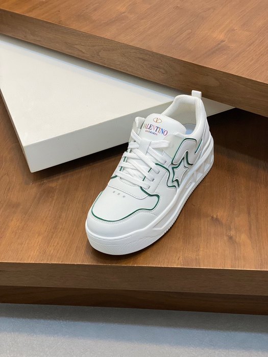 High-Quality Valentino Men's Shoes on Yupoo