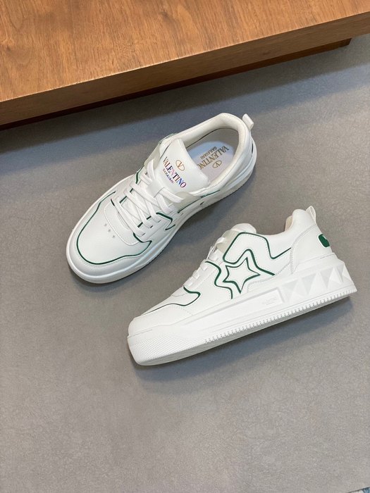 High-Quality Valentino Men's Shoes on Yupoo