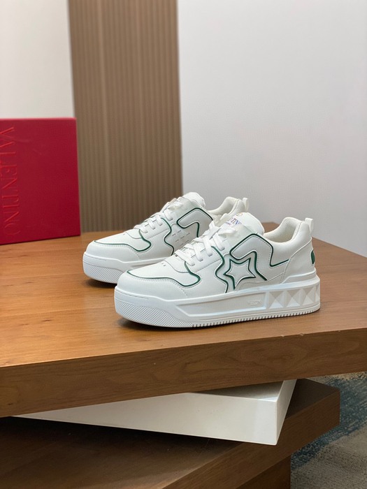 High-Quality Valentino Men's Shoes on Yupoo