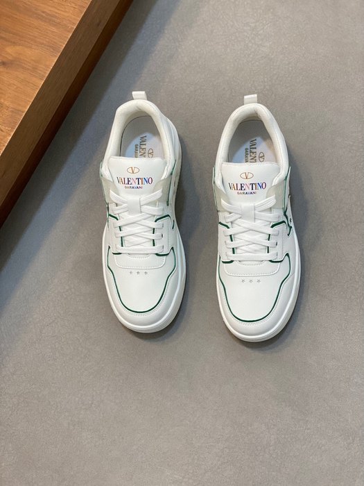 High-Quality Valentino Men's Shoes on Yupoo