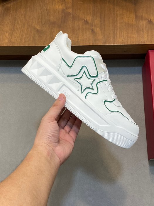 High-Quality Valentino Men's Shoes on Yupoo