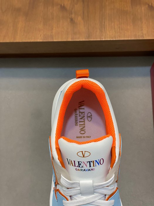 High-Quality Valentino Men's Shoes on Yupoo