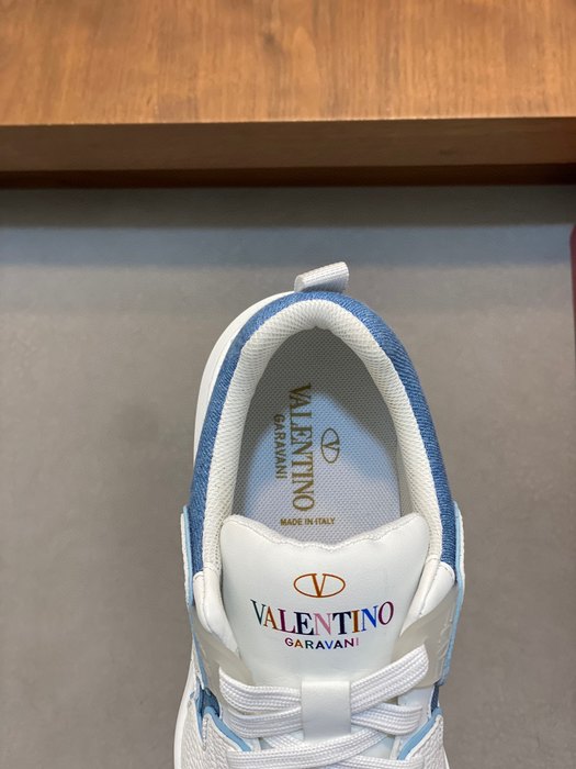 High-Quality Valentino Men's Shoes on Yupoo