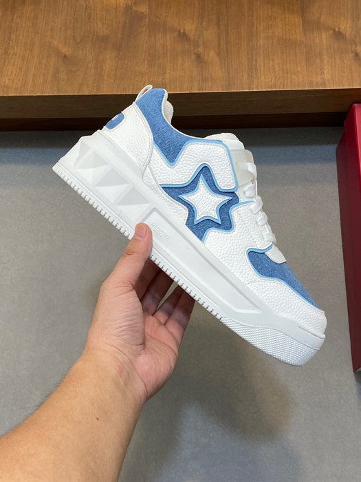 High-Quality Valentino Men's Shoes on Yupoo