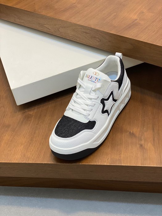 High-Quality Valentino Men's Shoes on Yupoo