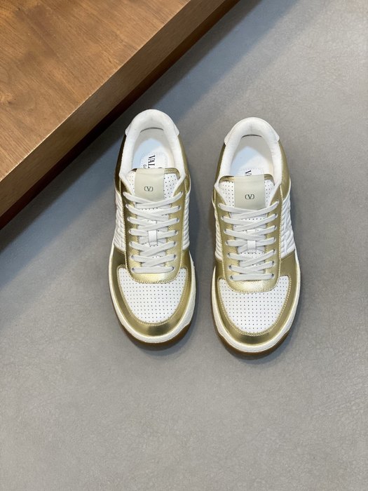 High-Quality Valentino Men's Shoes on Yupoo