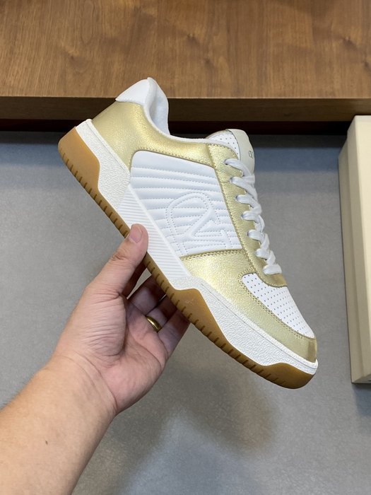 High-Quality Valentino Men's Shoes on Yupoo