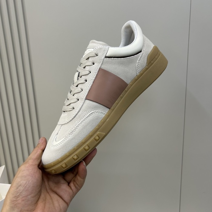 High-Quality Valentino Men's Shoes on Yupoo