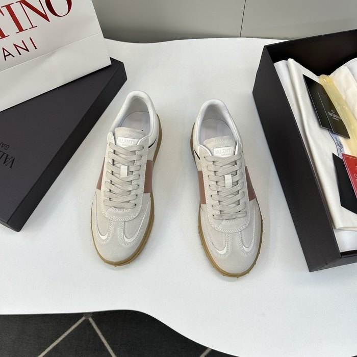 High-Quality Valentino Men's Shoes on Yupoo