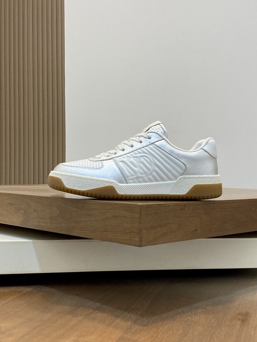 High-Quality Valentino Men's Shoes on Yupoo