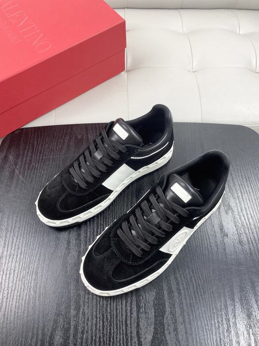 High-Quality Valentino Men's Shoes on Yupoo