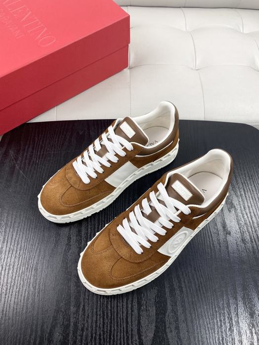 High-Quality Valentino Men's Shoes on Yupoo