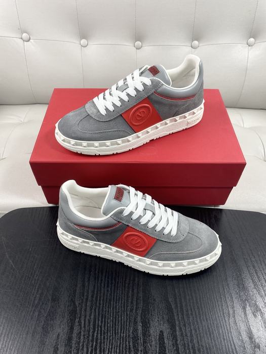 High-Quality Valentino Men's Shoes on Yupoo