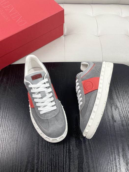 High-Quality Valentino Men's Shoes on Yupoo