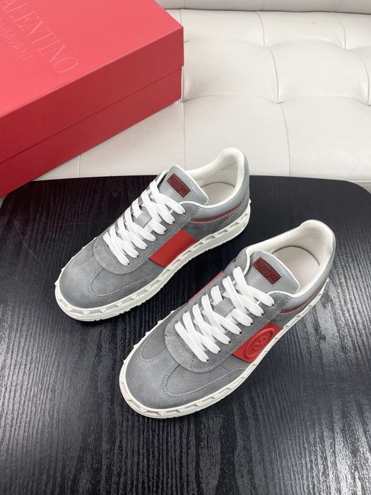 High-Quality Valentino Men's Shoes on Yupoo