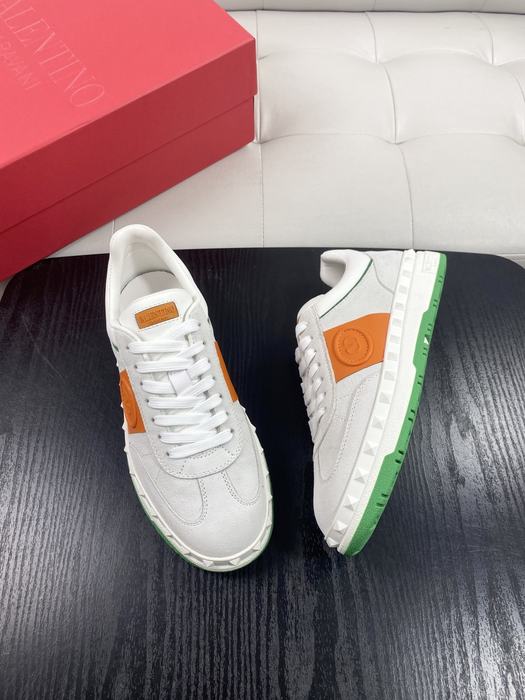 High-Quality Valentino Men's Shoes on Yupoo