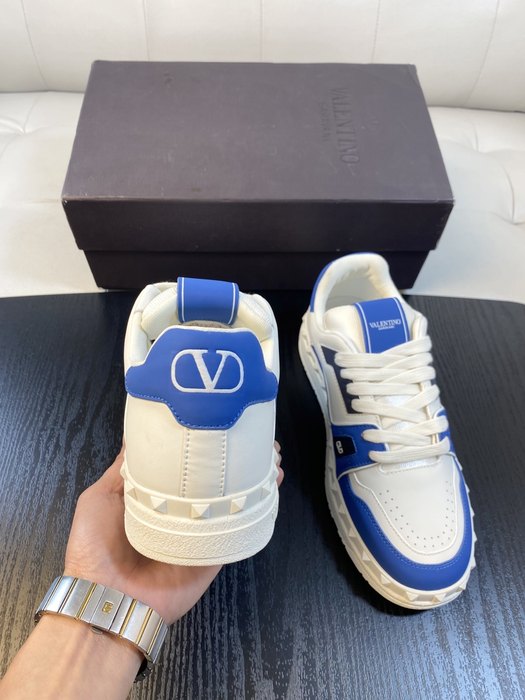 High-Quality Valentino Men's Shoes on Yupoo