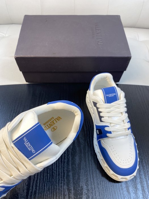 High-Quality Valentino Men's Shoes on Yupoo