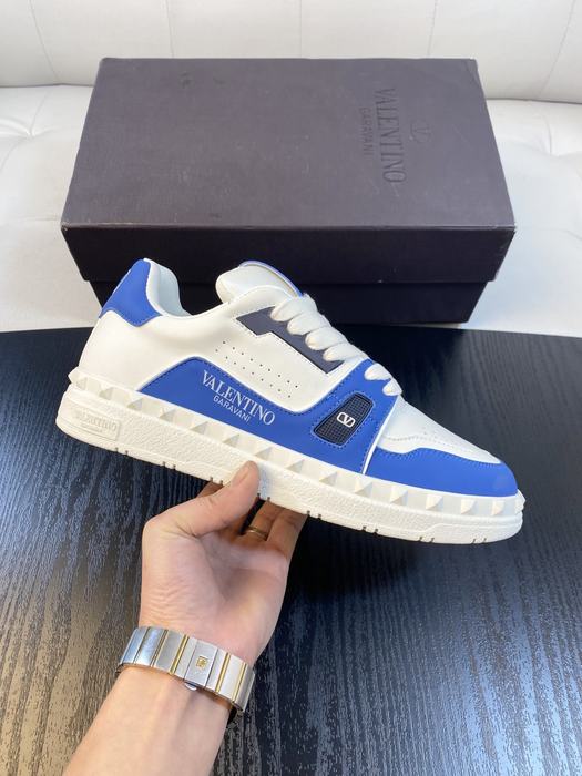 High-Quality Valentino Men's Shoes on Yupoo