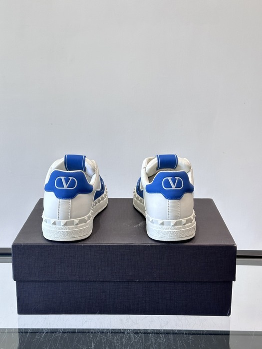 High-Quality Valentino Men's Shoes on Yupoo