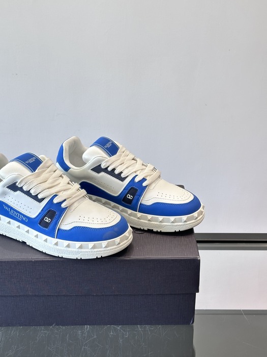 High-Quality Valentino Men's Shoes on Yupoo