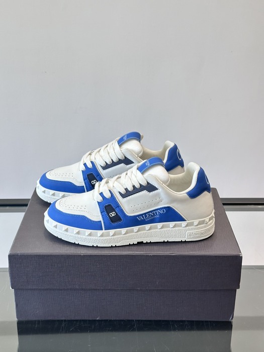 High-Quality Valentino Men's Shoes on Yupoo