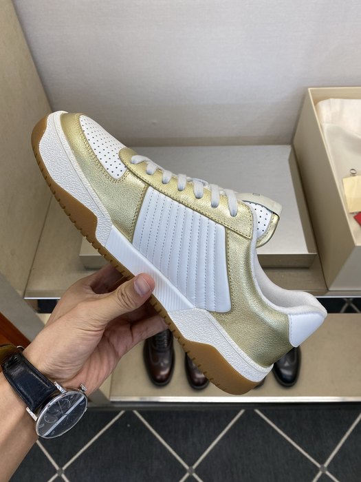 High-Quality Valentino Men's Shoes on Yupoo