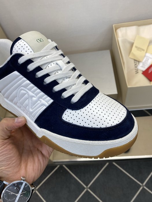 High-Quality Valentino Men's Shoes on Yupoo