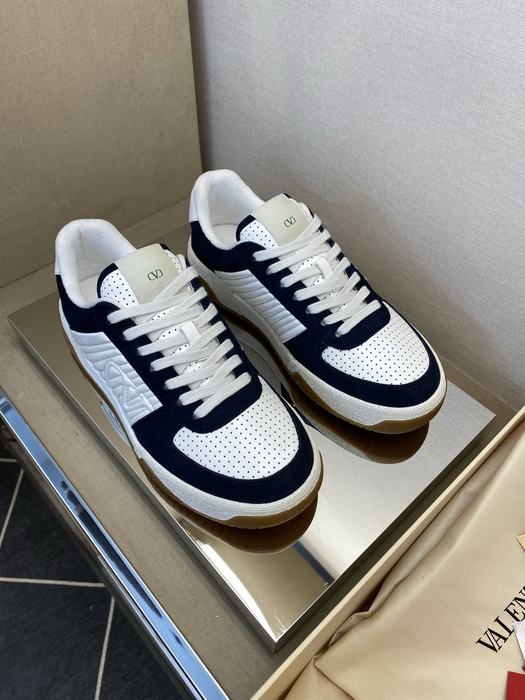 High-Quality Valentino Men's Shoes on Yupoo