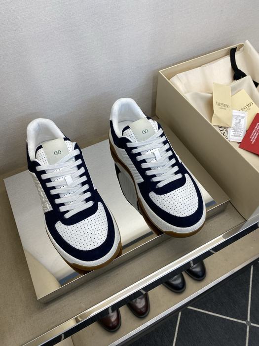 High-Quality Valentino Men's Shoes on Yupoo