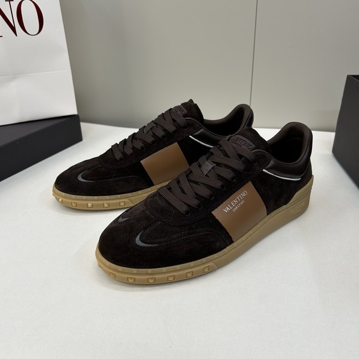High-Quality Valentino Men's Shoes on Yupoo