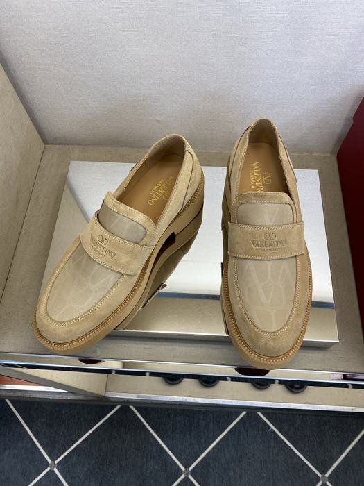 High-Quality Valentino Men's Shoes on Yupoo