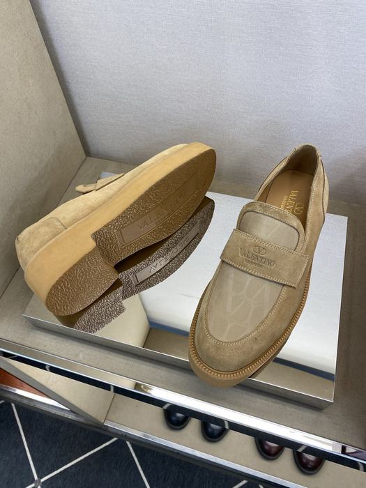 High-Quality Valentino Men's Shoes on Yupoo