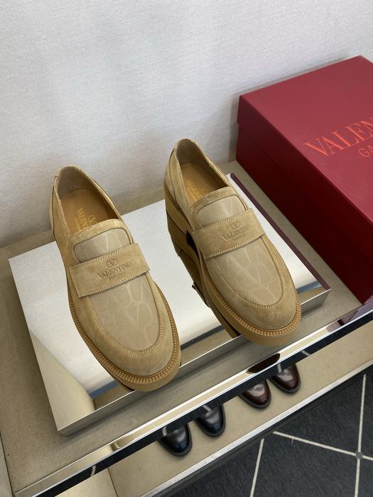 High-Quality Valentino Men's Shoes on Yupoo