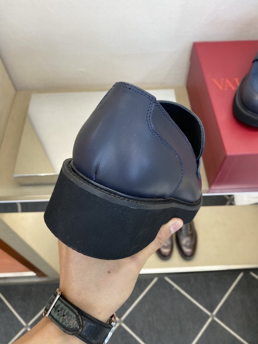 High-Quality Valentino Men's Shoes on Yupoo