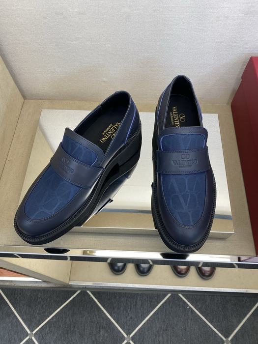 High-Quality Valentino Men's Shoes on Yupoo