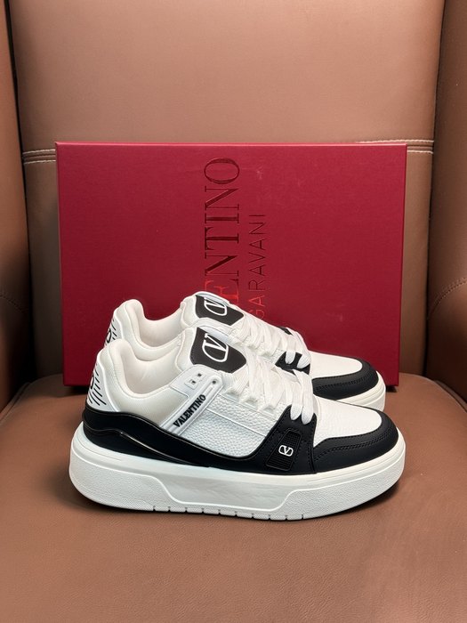 High-Quality Valentino Men's Shoes on Yupoo