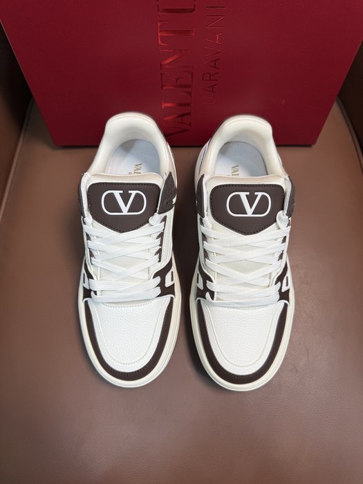 High-Quality Valentino Men's Shoes on Yupoo