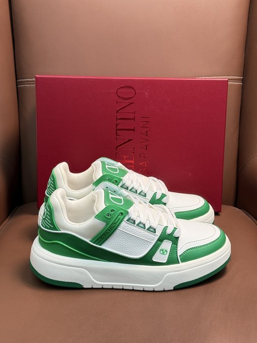 High-Quality Valentino Men's Shoes on Yupoo